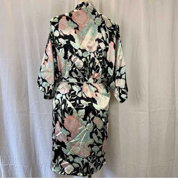 Vintage Floral Kimono Robe - Picture 5 of 8